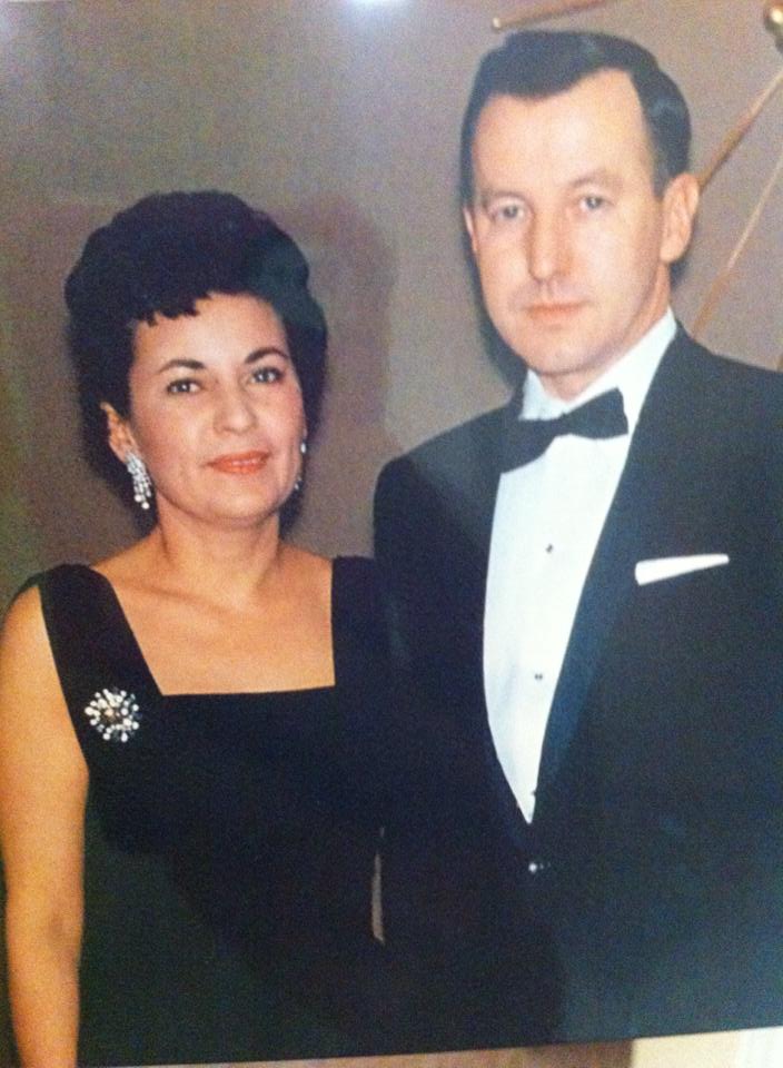 Here's my wonderful and stunning Nana with my equally wonderful and dashing Papa! This is my little Christmas tribute to them. 