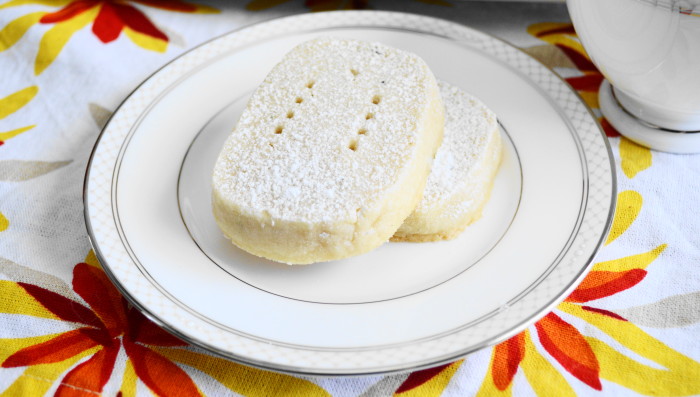 Lemon Lavender Shortbread Cookies