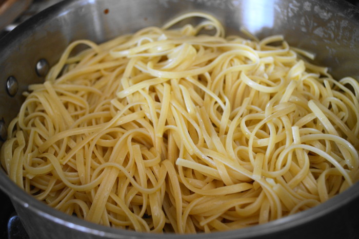 The linguini aglio olio all tossed together! 