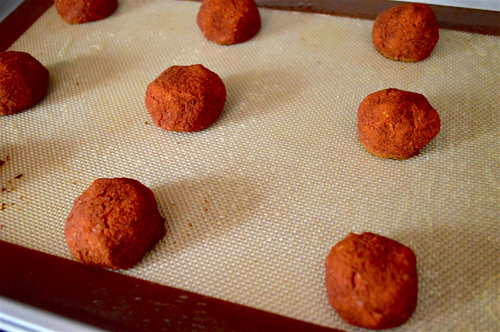 The falafel needed to bake for about 25 minutes at a nice, high 400 degrees. That let it get crisp on the outside while staying soft on the inside. When they came out they were perfection and smelled so good!