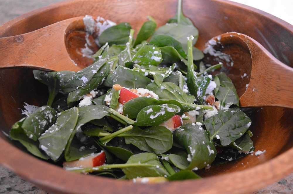 I tossed that mixture with lots of baby spinach in my salad bowl. That was all there was to putting together this incredible warm apple, walnut and goat cheese salad! 