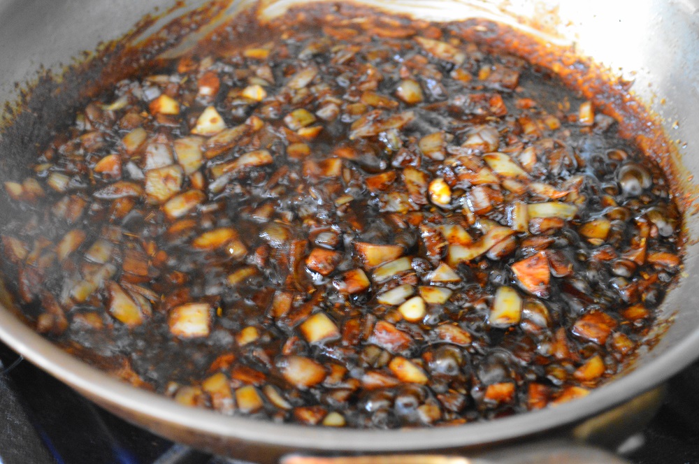 The base of the homemade breakfast sausage was an incredibly flavorful mixture of aromatics, spices and my special apple flavored balsamic vinegar. The balsamic reduced down to an incredible, sweet syrup that was balanced out by the spices!