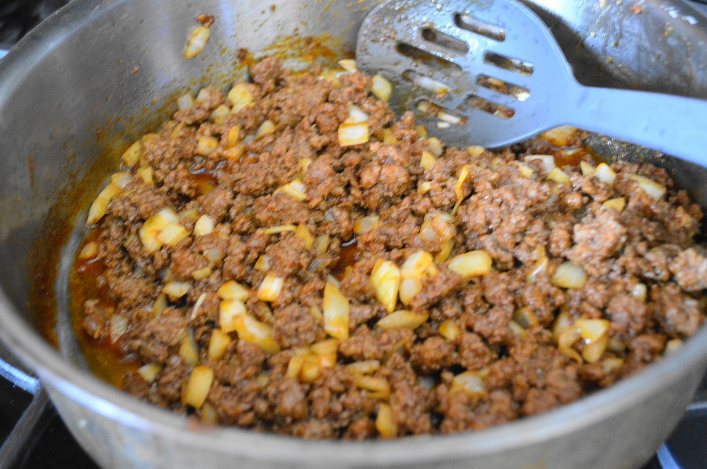 I made the beef filling for the taco crescent ring first. It was a simple mixture of ground beef, taco seasoning, salt, pepper, Worcestershire sauce and diced onion. It only took about 8 minutes to make! 