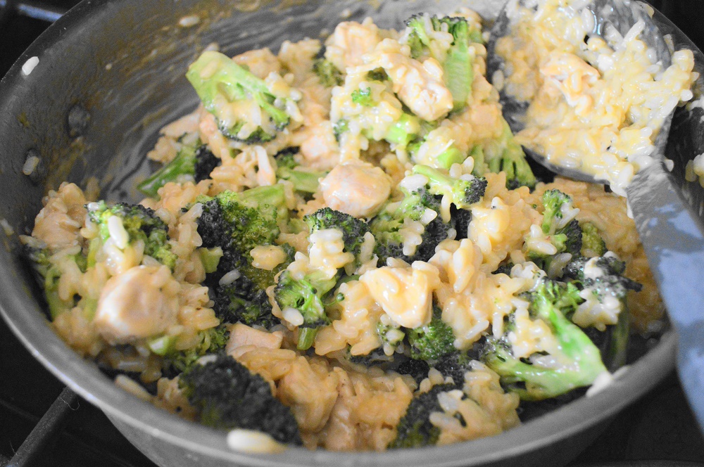 After the rice cooked, I just added the cheddar in to melt and also got the chicken and broccoli in to warm back up. Once it was thoroughly stirred together it was time to eat!