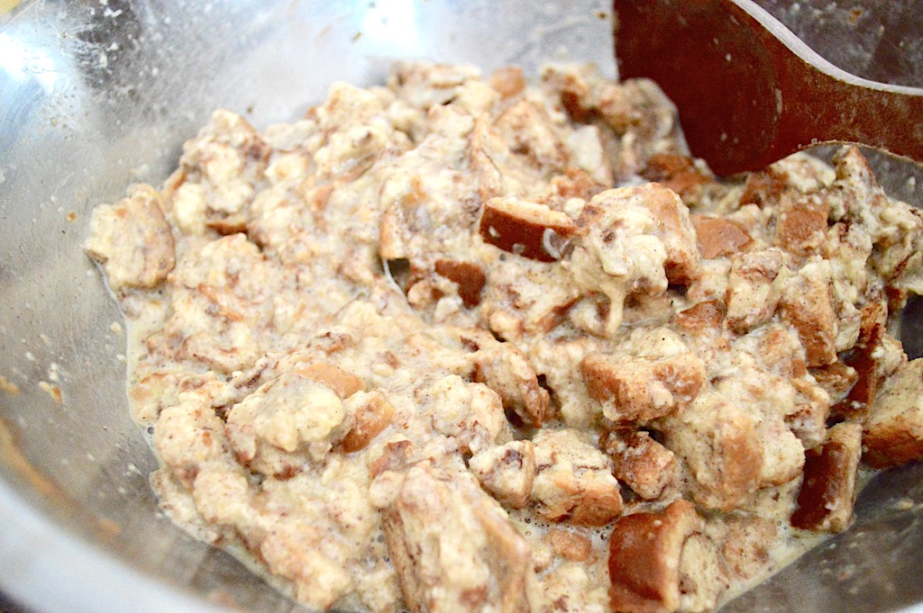 The crust of the apple cheddar bread pudding pie was a gorgeous, custardy cinnamon swirl bread pudding. The custard was just a mixture of almond milk, eggs, vanilla and cinnamon. I let the cubes of bread soak in the custard for 20 minutes to really absorb the flavors.