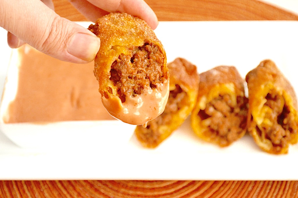 Cheeseburger Egg Rolls