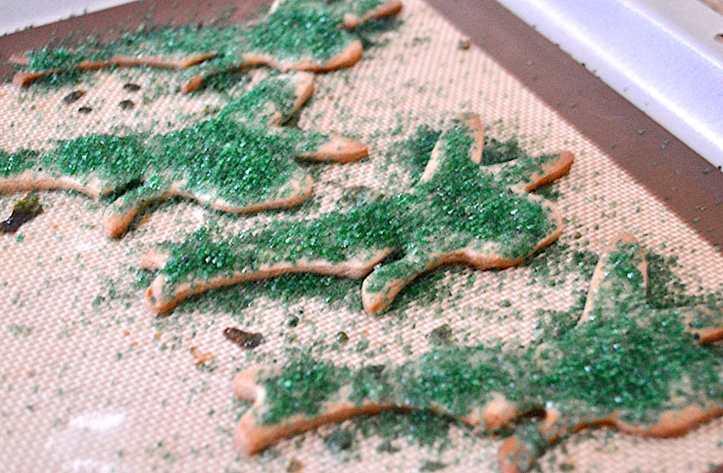 The gingerbread fairies baked for 10-12 minutes. Oh my goodness did they make the house smell like the Holidays! They almost looked too cute to eat. 