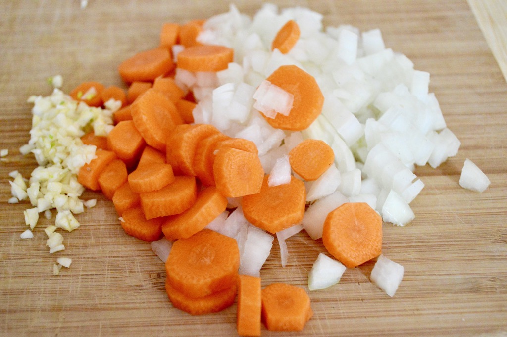 My nana's pasta e fagioli had loads of aromatics for sure. So I prepped a lot of garlic, onion and carrots to give it loads of flavor. 