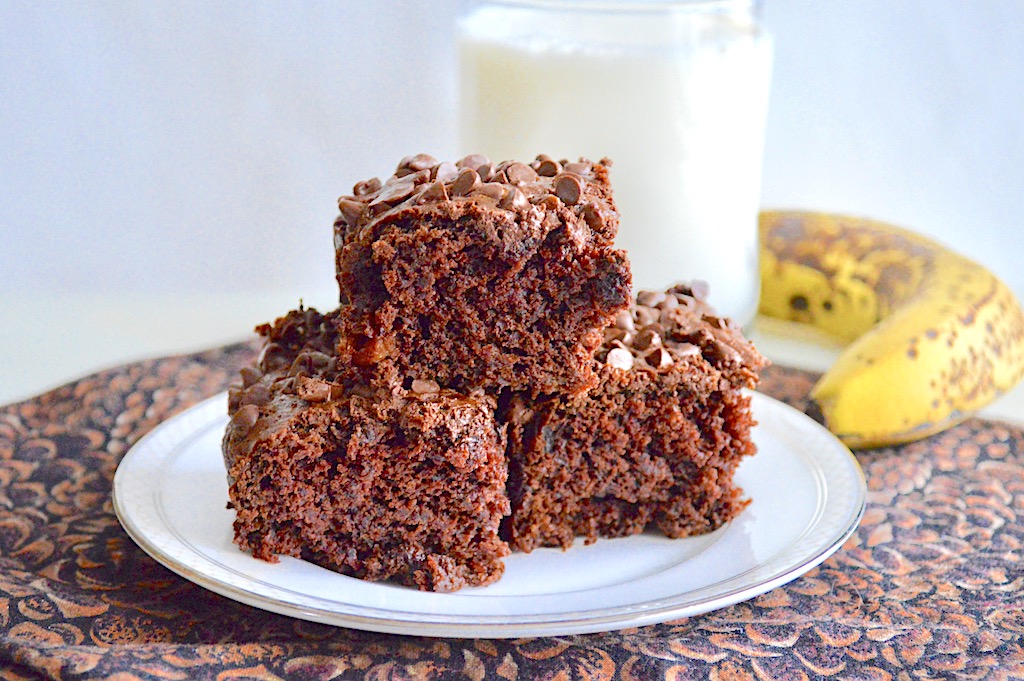 Banana Chocolate Snack Bars