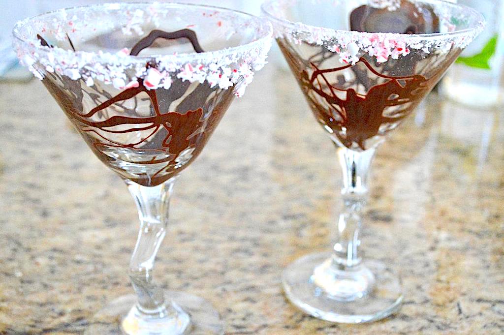 chocolate candy cane martinis