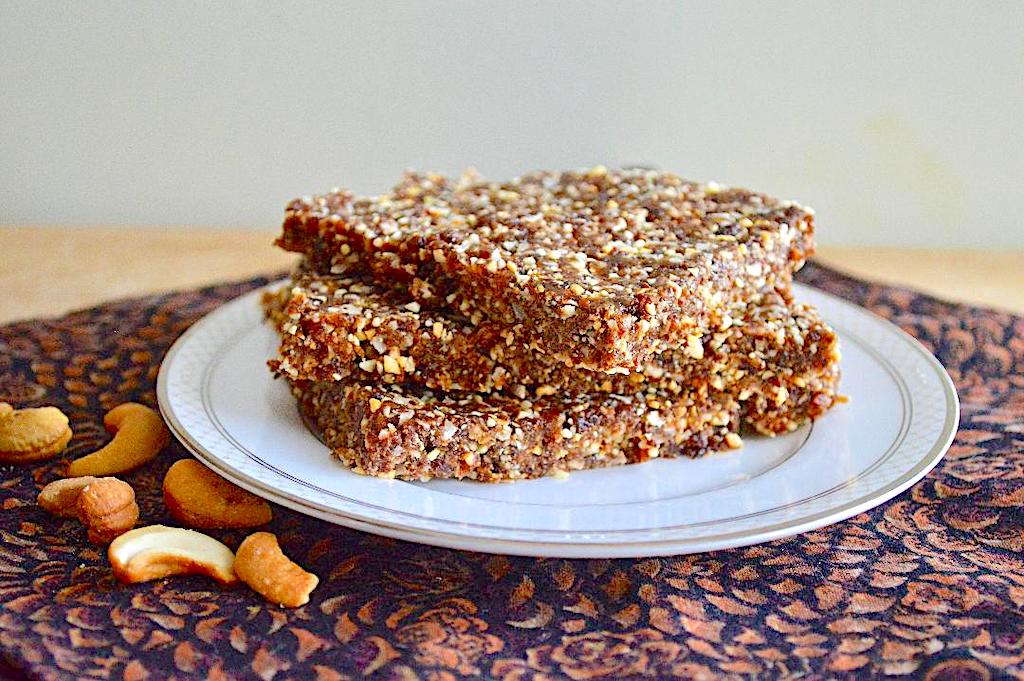 Raisin Coconut Cashew Bars