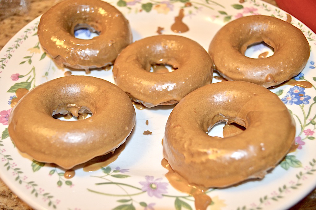 Donut Glaze Recipe - Erren's Kitchen