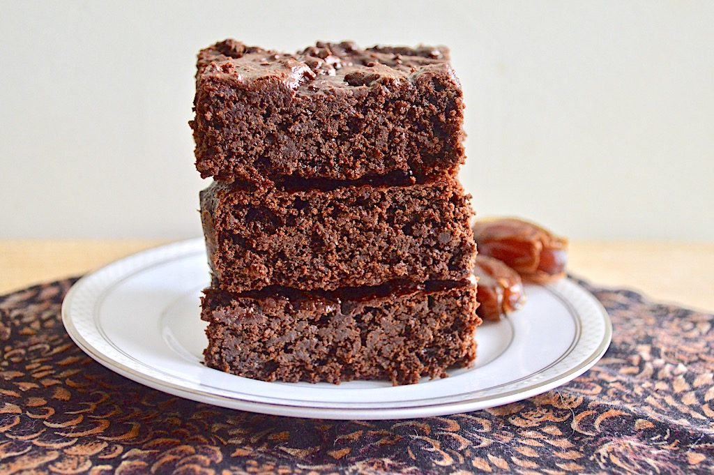 Healthy Date Brownies