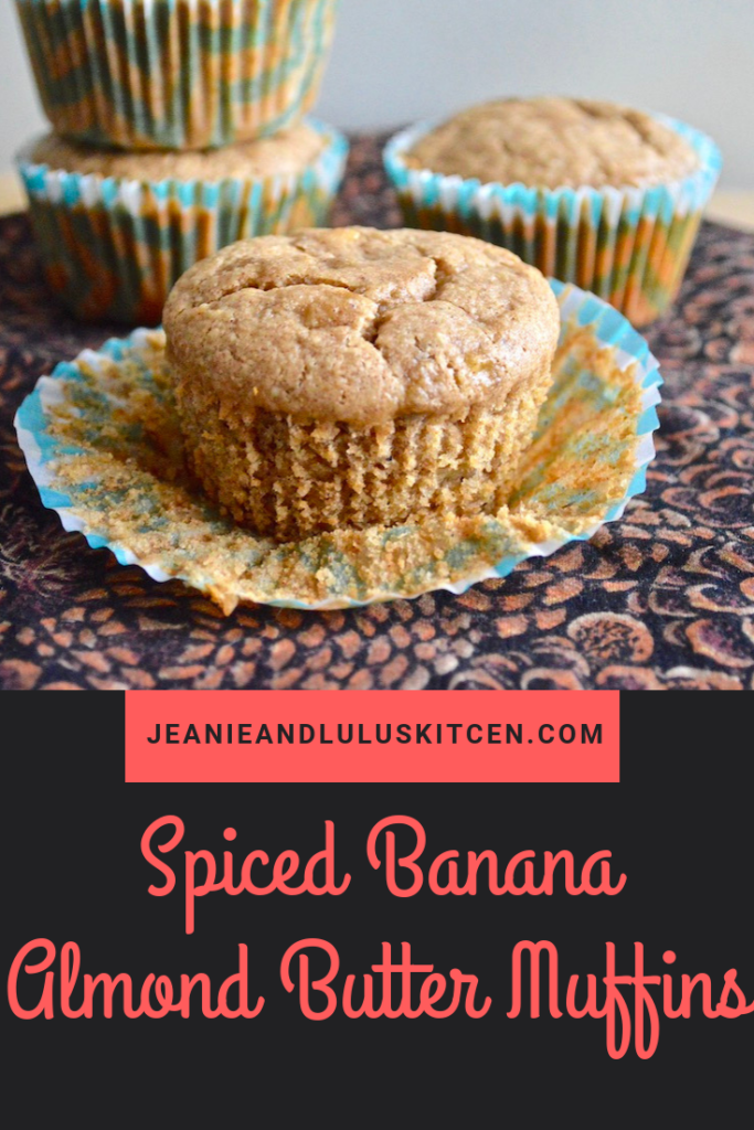 These are such wonderful and warmly spiced banana almond butter muffins with no gluten or refined sugar! Perfect for breakfast or a snack on the go. #muffins #breakfast #glutenfree #spicedbananaalmondbuttermuffins #jeanieandluluskitchen