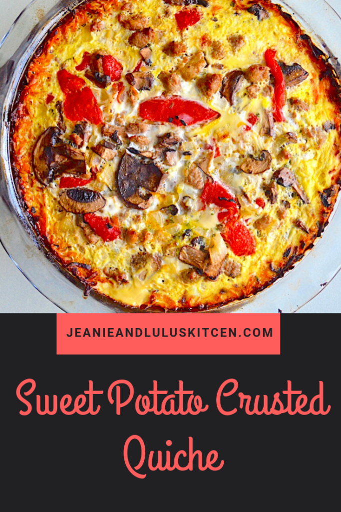 This sweet potato crusted quiche is so satisfying but still lean for breakfast or any time of day with lots of turkey sausage and veggies! #lowcarb #quiche #sweetpotato #sweetpotatocrustedquiche #jeanieandluluskitchen